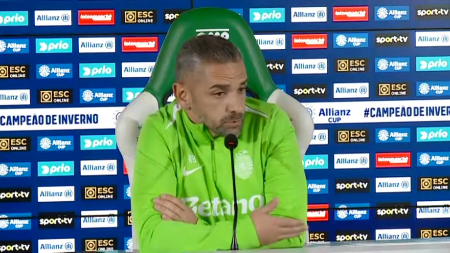 Treinador do Sporting questionado sobre as ausências de Nuno Santos, Pote e Bragança