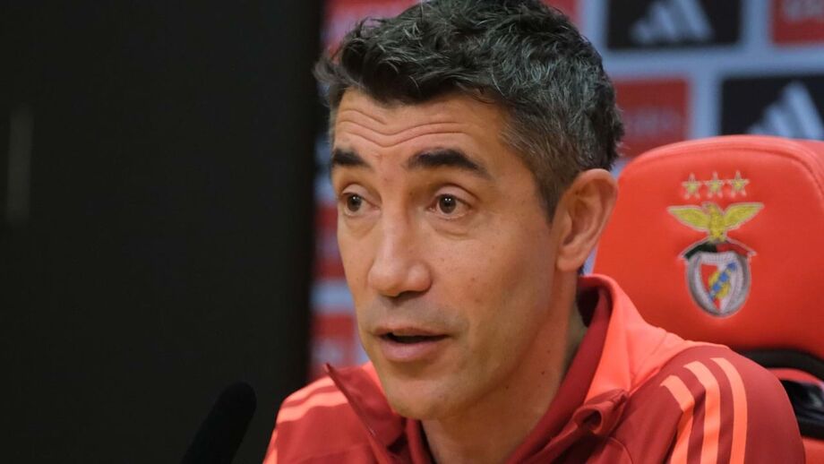 Treinador elogia postura do jovem central do Benfica