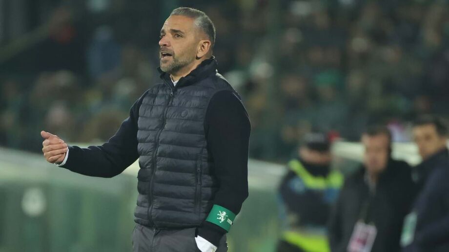 Internacional belga foi chamado a ocupar vaga no meio-campo e, segundo o técnico, fez um jogo "muito muito bom"