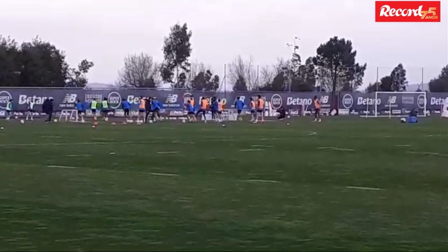 Último treino dos dragões antes da partida da Liga Europa