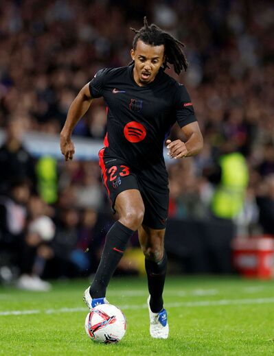 1.º Jules Koundé (Barcelona) - 5.872 minutos em 69 jogos