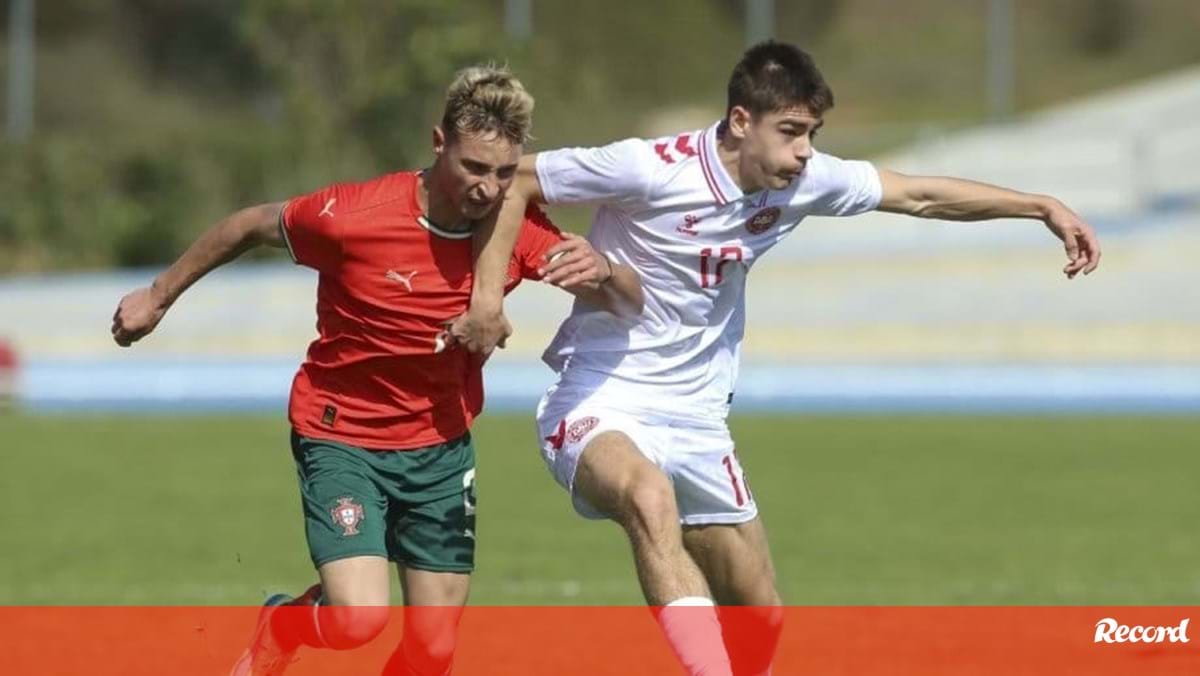 Portugal's U17 Team Held to a Draw by Denmark in Algarve International Tournament