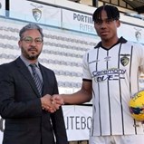 Mercado trouxe uma equipa nova ao Portimonense