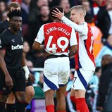 Arsenal perde em casa com o West Ham e atrasa-se na luta pelo título da Premier League