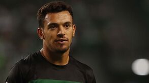Pote ressente-se na recuperação e é provável que só regresse à equipa do Sporting em março