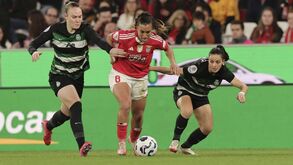 Benfica e Sporting empatam na Luz e águias continuam isoladas no comando da Liga BPI