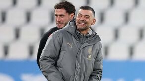 Christian Vieri e o telefonema de Conceição à meia-noite: «Oh Sérgio, vê as horas, estou a dormir!»