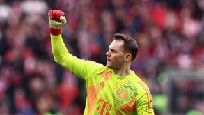 Manuel Neuer renova com o Bayern Munique 