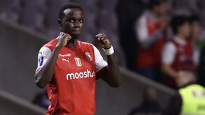 Carvalhal confirma saída de Bruma: «Fez em meio ano aquilo que normalmente faz num ano»