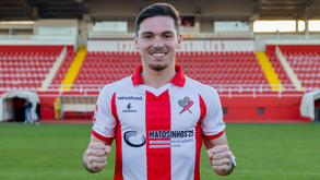 Oficial: Leixões recebe José Bica por empréstimo do V. Guimarães