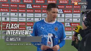 Guarda-redes do Rio Ave surpreende com resposta em português após jogo com o FC Porto