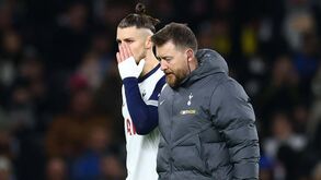 Tottenham revela que Dragusin vai ser operado ao ligamento cruzado do joelho direito
