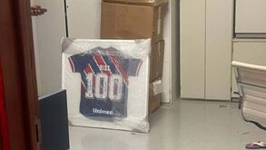 Festa cancelada: Bahia já tinha camisola dos 100 jogos de Biel mas saída para o Sporting mudou tudo