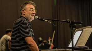 Músico Renato Júnior morre aos 59 anos 