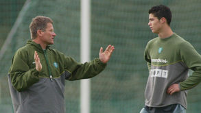 Os 40 anos de Ronaldo: Bölöni sente-se um pai babado