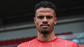 Confidencial Record: Carlos Eduardo passou de alvo do Benfica a jogador do Gil (e russos foram abandonados no restaurante)