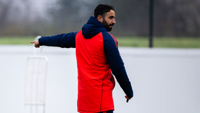 Farto de erros: jogador do Man. United revela que Amorim criou grupo do WhatsApp só para defesas