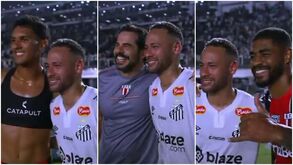 Ninguém quis perder a oportunidade: jogadores do Botafogo-SP tiraram fotos com Neymar no final do jogo