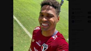 Cédric Soares e Wendell em destaque no treino do São Paulo