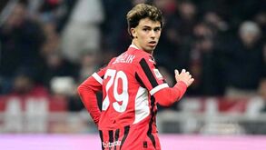 Estreia de João Félix pelo Milan entusiasma: «Adeptos estão loucos. Há quem diga que faz lembrar Kaká»