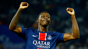 Nuno Mendes prepara-se para renovar com o PSG e ser um dos mais bem pagos do plantel