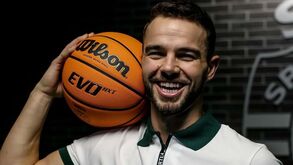Tim Guers reforça basquetebol do Sporting