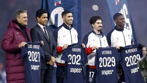 Oficial: Nuno Mendes e Vitinha renovam contrato com o PSG