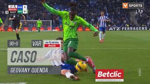 Sporting pediu penálti sobre Quenda nos descontos do jogo com o FC Porto: árbitro deu canto