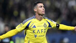 Cristiano Ronaldo está aí para as curvas