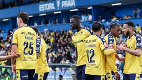 A crónica do Estoril-Boavista, 2-1: cinco em linha supera xadrez