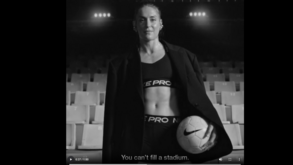 «Não podes vencer. Então vence»: o poderoso anúncio no intervalo do Super Bowl que está a dar que falar