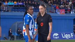 Jogadora do Barcelona acusada de tocar nas partes íntimas de adversária