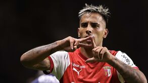 Milhões a voar e Zalazar de volta