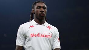 Moise Kean denuncia insultos racistas e muda foto de perfil para imagem de um gorila