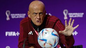 Collina quer o fim das recargas na marcação de penáltis: «Parecem cavalos antes de uma corrida...»