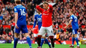 Scholes 'derrete' Lisandro Martínez: «Não é suficientemente bom...»