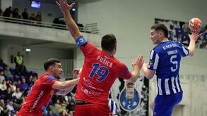 Liga Europeia: FC Porto não dá hipóteses e Benfica deixa escapar vitória