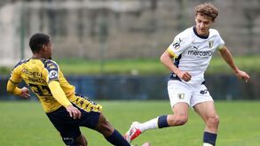 Famalicão e Estoril empatam em dia de desperdício