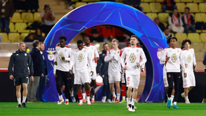 «Temos de terminar com 11 jogadores»: diretor-geral do Monaco dá a receita para ganhar ao Benfica