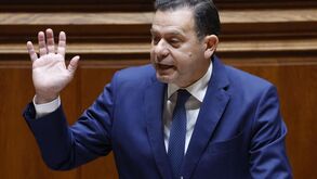 Governo faz primeira remodelação e substitui seis secretários de Estado: veja a lista