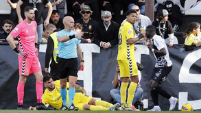 Farense tem de pagar perto de três mil euros devido a ocorrências no jogo com o Nacional