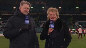 Rod Stewart brilha na Champions e admite: «Já bebi qualquer coisa...»