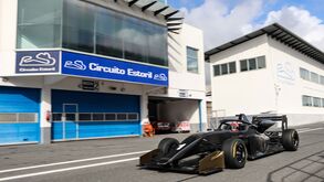 Ivan Domingues testou no Autódromo do Estoril