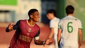 Nem o Sporting trava o líder Torreense