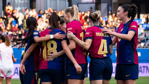 Assistência de Kika Nazareth na goleada do Barcelona sobre o Madrid CFF