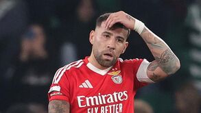 Otamendi prefere ter Anselmi 