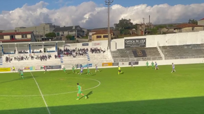 Vai já daqui: jogador do FC Lixa marca golo incrível ainda antes do círculo do meio-campo