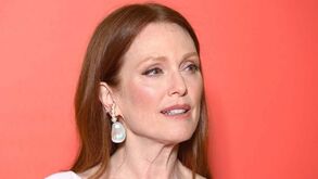 Porque foi o livro de Julianne Moore censurado pela Administração Trump?
