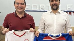 Troca de camisolas reforça relação entre União de Leiria e o Fortaleza