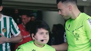 Será ele o fã número 1 dos árbitros portugueses?